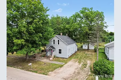 213 E 2nd Street, Scottville, MI 49454 - Photo 27