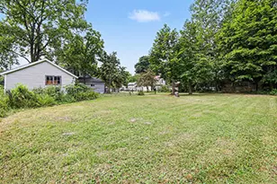 213 E 2nd St, Scottville, MI 49454 - Photo 7