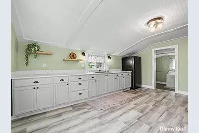 213 E 2nd Street, Scottville, MI 49454 - Photo 21