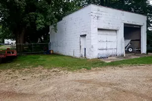 204 W Delaware St, Decatur, MI 49045 - Photo 13