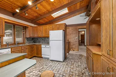 2665 Sharon Avenue, Holland, MI 49424 - Photo 9