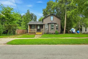 316 E Division St, Dowagiac, MI 49047 - Photo 1