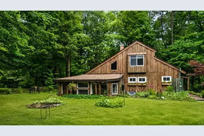 4315 Hipps Hollow Road, Eau Claire, MI 49111 - Photo 1