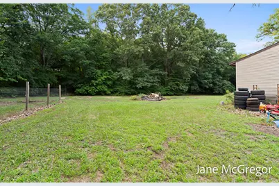 13727 Cleveland Street, Nunica, MI 49448 - Photo 5