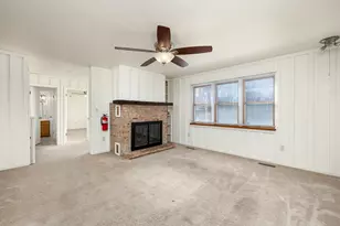 350 Hollywood Dr, Saline, MI 48176 - Photo 25