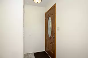 350 Hollywood Dr, Saline, MI 48176 - Photo 7