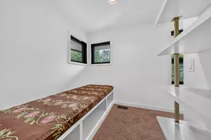 2246 Shelter Pointe Dr, Kalamazoo, MI 49008 - Photo 55