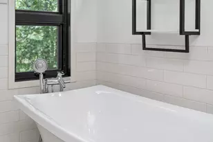 2246 Shelter Pointe Dr, Kalamazoo, MI 49008 - Photo 45