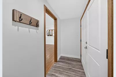 2246 Shelter Pointe Drive, Kalamazoo, MI 49008 - Photo 75