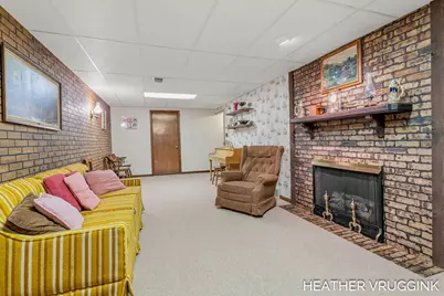 7917 Birchwood Avenue, Jenison, MI 49428 - Photo 27