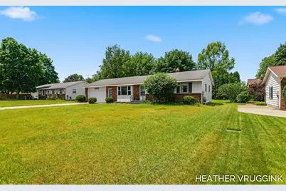 7917 Birchwood Avenue, Jenison, MI 49428 - Photo 3