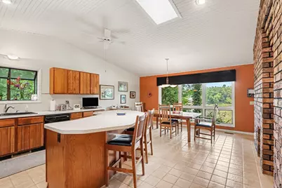 9808 Oak Forest Circle, Kalamazoo, MI 49009 - Photo 5