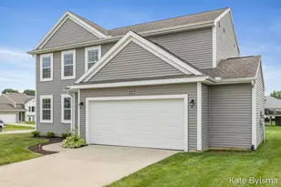 4614 Quaker Hill Ct, Kentwood, MI 49512 - Photo 3