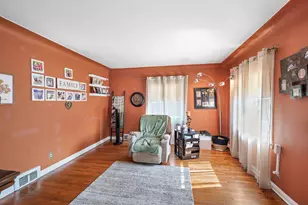 18861 Wood St, Melvindale, MI 48122 - Photo 5