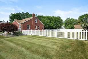 18861 Wood St, Melvindale, MI 48122 - Photo 3