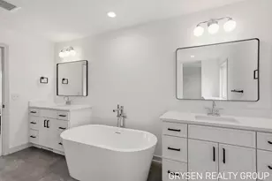 1839 Stratford Ln NW, Grand Rapids, MI 49534 - Photo 25