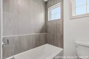 1839 Stratford Ln NW, Grand Rapids, MI 49534 - Photo 37
