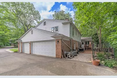34150 Hunters Row, Farmington Hills, MI 48331 - Photo 9