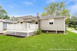 1015 Taylor Ave, Grand Haven, MI 49417 - Photo 37