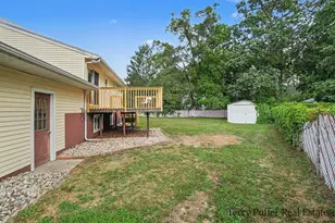 3942 Hall Rd, Muskegon, MI 49442 - Photo 7