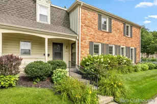 2519 Abbington Dr SE, Grand Rapids, MI 49506 - Photo 1