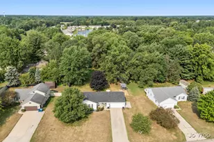 11395 Hunters Meadow Dr, Allendale, MI 49401 - Photo 47