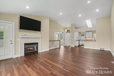 4942 N Quail Crest Drive SE, Grand Rapids, MI 49546 - Photo 11