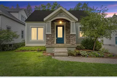 1257 Hillcrest Avenue NW, Grand Rapids, MI 49504 - Photo 1