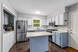 140 W Oak St, Fruitport, MI 49415 - Photo 7