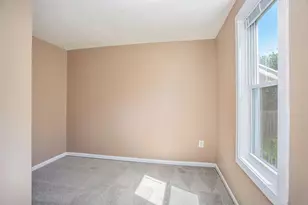 1448 Broadway Ave NW, Grand Rapids, MI 49504 - Photo 9