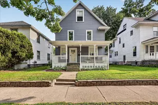 712 Innes St NE, Grand Rapids, MI 49503 - Photo 1