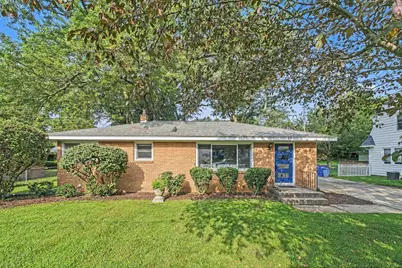527 Fairfield Avenue NW, Grand Rapids, MI 49504 - Photo 1