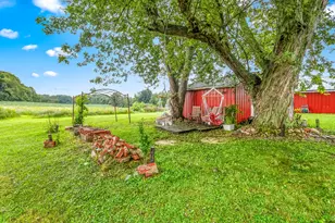 10303 Grass Lake Rd, Hillsdale, MI 49242 - Photo 27