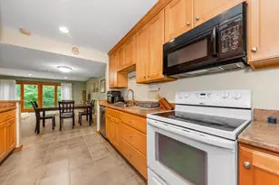 605 Watersedge Dr, Ann Arbor, MI 48105 - Photo 15