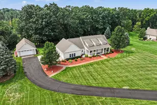 5648 Glenn Mar Ct, Coopersville, MI 49404 - Photo 7
