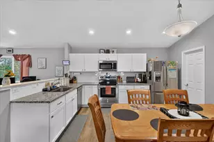 818 Strauss Ct, Greenville, MI 48838 - Photo 17