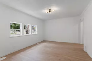 1118 Colfax Ave, Benton Harbor, MI 49022 - Photo 7