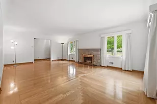 1110 Dwillard Dr, Kalamazoo, MI 49048 - Photo 5