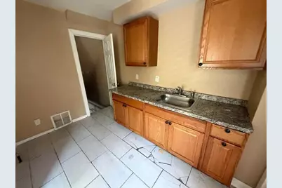 8878 Evergreen Avenue, Detroit, MI 48228 - Photo 5