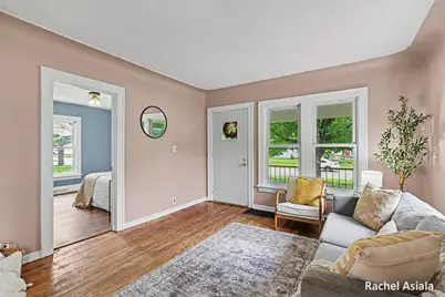 143 Murray Street SE, Kentwood, MI 49548 - Photo 5