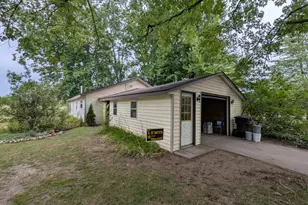 130 N 4th St, Pierson, MI 49339 - Photo 21