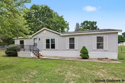 370 W Brooks Street, Newaygo, MI 49337 - Photo 1