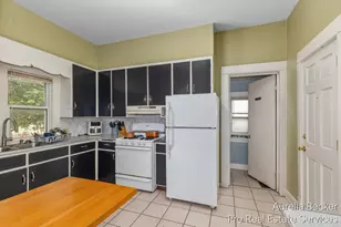 745 Prospect Ave SE, Grand Rapids, MI 49503 - Photo 13