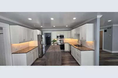 5310 Hauser Way, West Bloomfield, MI 48323 - Photo 3
