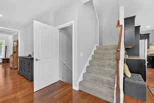 51103 Upland View St, Canton, MI 48188 - Photo 9