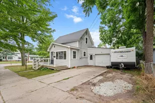 303 E Dayton St, Fremont, MI 49412 - Photo 5
