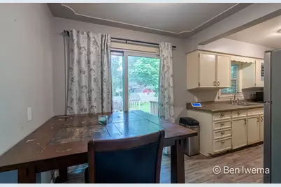 4623 Grantwood Avenue SE, Kentwood, MI 49508 - Photo 7