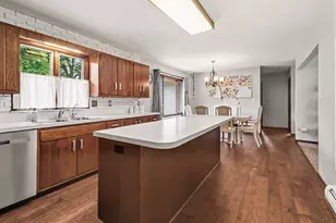 557 Broad Ave, Manistee, MI 49660 - Photo 9
