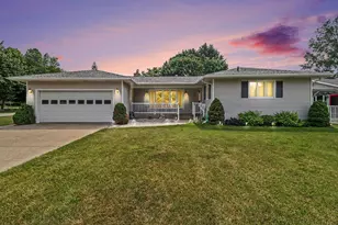 557 Broad Ave, Manistee, MI 49660 - Photo 1