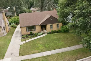 1631 Glen Ave, Muskegon, MI 49441 - Photo 39